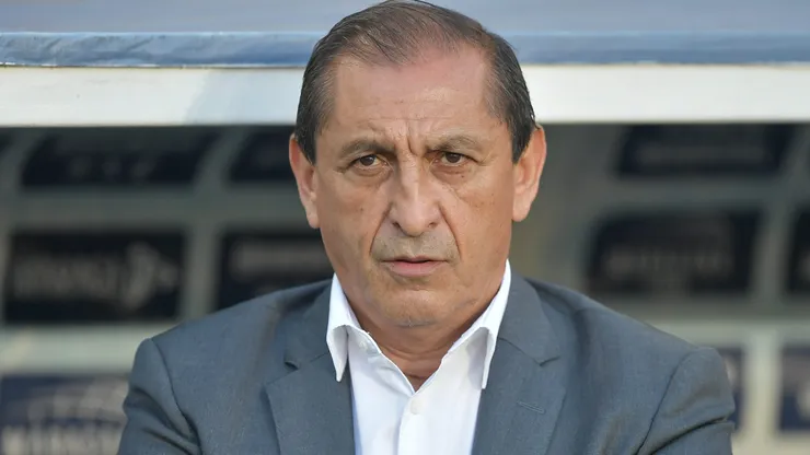 Ramón Díaz durante confronto contra o Fluminense no Brasileirão de 2025.