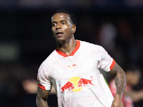 Flamengo observa Helinho como opção para o meio do ano