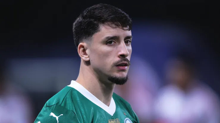 Piquerez preocupa no Palmeiras.