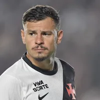 Hugo Moura retoma espaço no Vasco sob comando de Renato