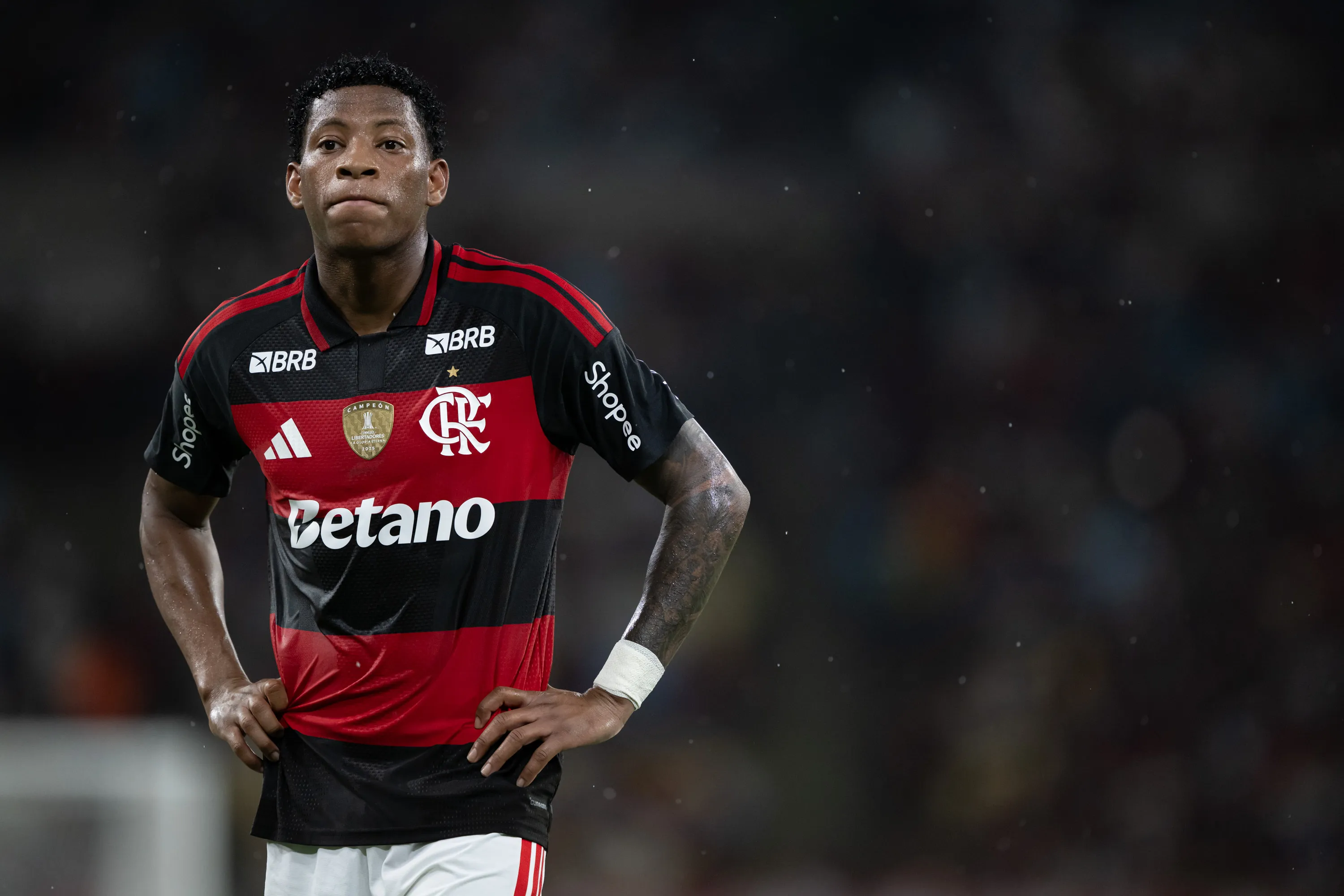 RJ – RIO DE JANEIRO – 22/02/2026 – CARIOCA 2026, FLAMENGO X MADUREIRA – Plata jogador do Flamengo durante partida contra o Madureira no estadio Maracana pelo campeonato Carioca 2026. Foto: Jorge Rodrigues/AGIF