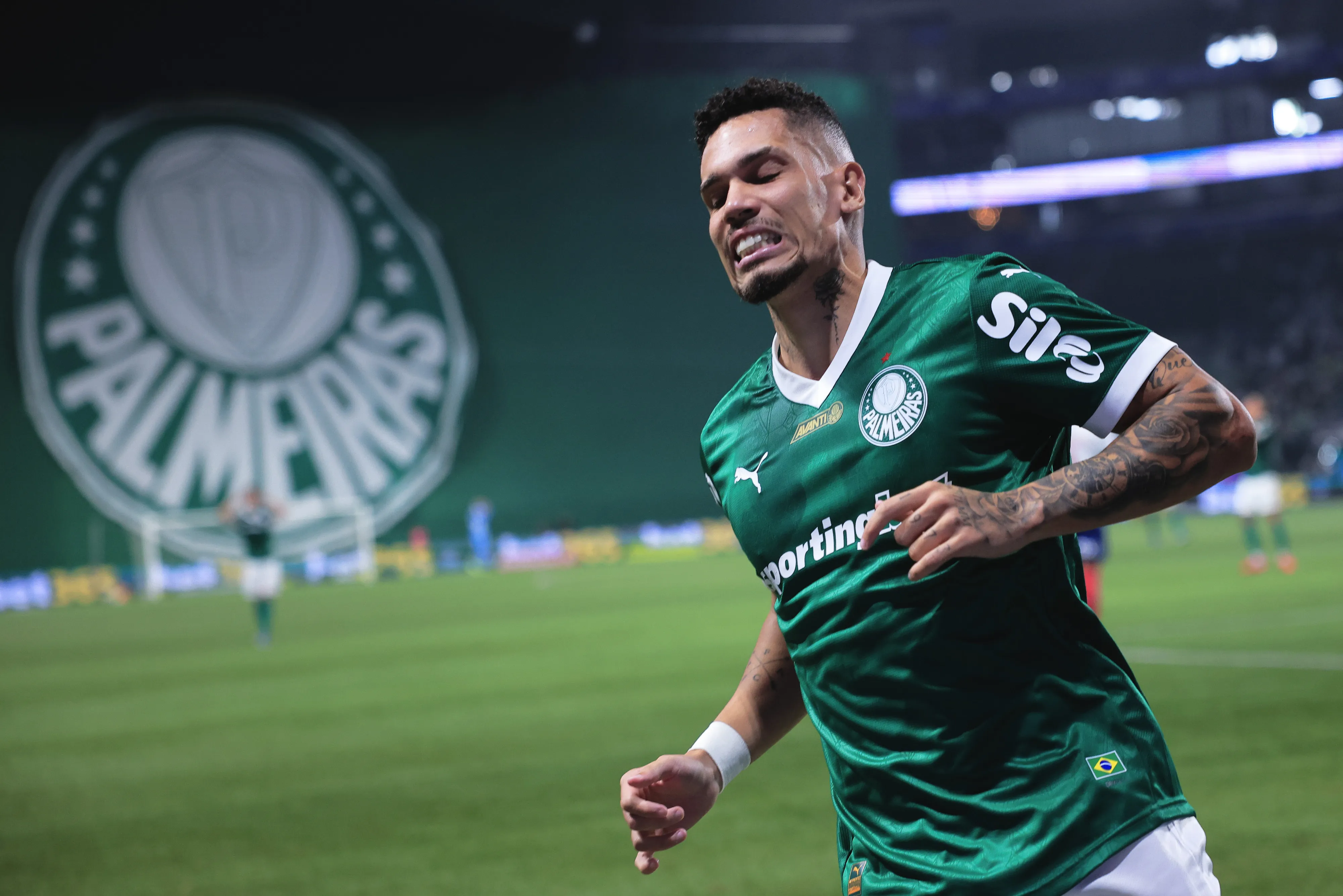 Paulinho jogador do Palmeiras durante partida contra o Bahia no estadio Arena Allianz Parque pelo campeonato Brasileiro A 2025. Foto: Ettore Chiereguini/AGIF