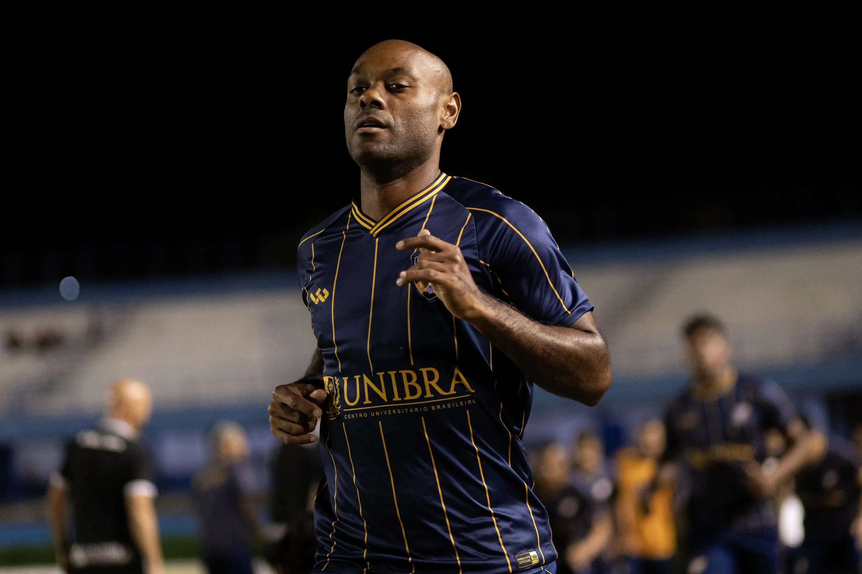 Vagner Love jogador do Retro durante aquecimento antes da partida contra o Anapolis no estadio Jonas Duarte pelo campeonato Brasileiro D 2025. Foto: Mateus Dutra/AGIF