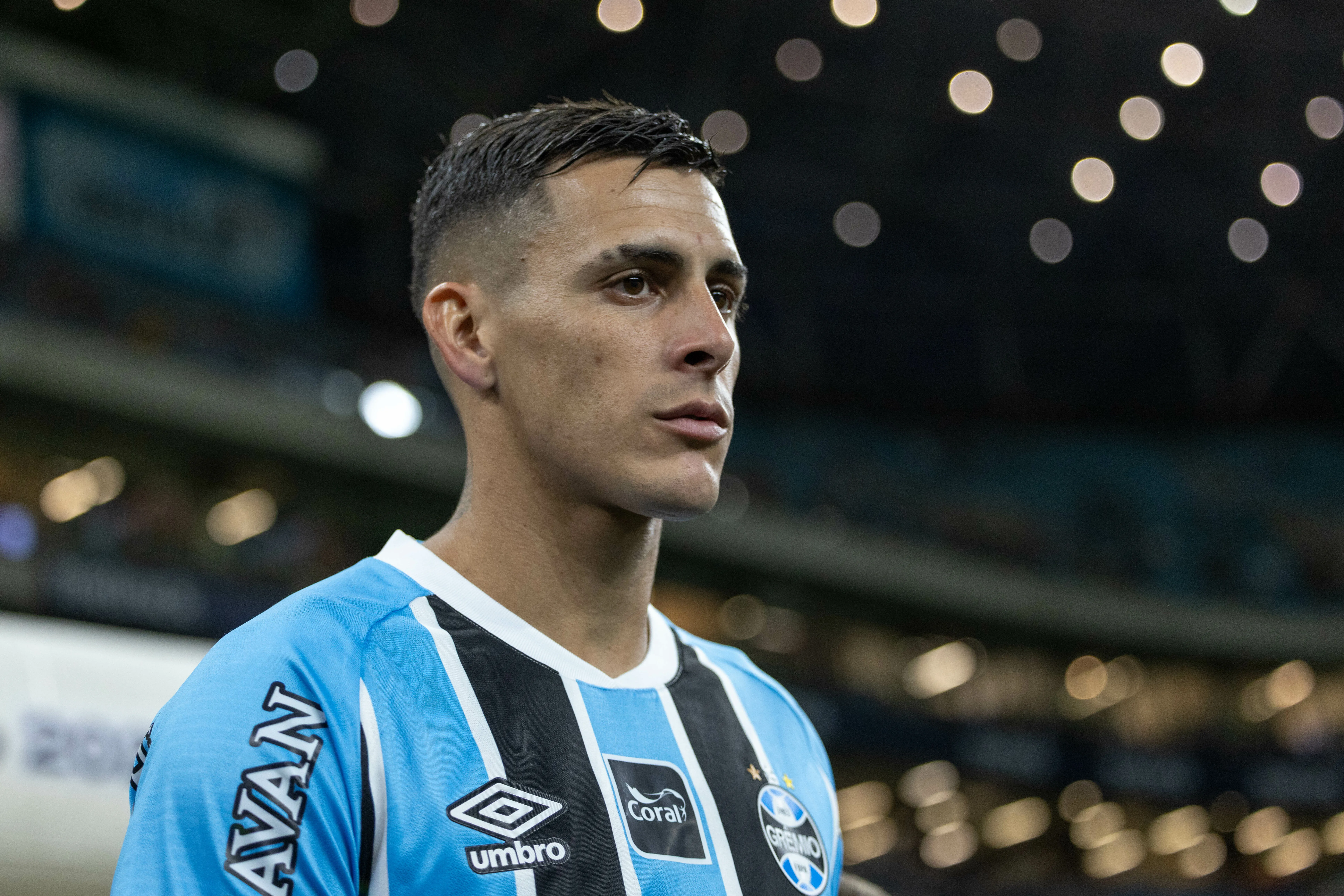 RS – PORTO ALEGRE – 12/03/2026 – BRASILEIRO A 2026, GREMIO X BRAGANTINO – Cristian Pavon jogador do Gremio durante partida contra o Bragantino no estadio Arena do Gremio pelo campeonato Brasileiro A 2026. Foto: Liamara Polli/AGIF