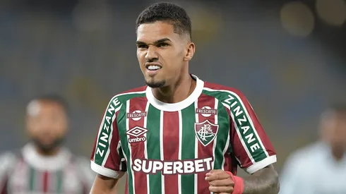 Riquelme Felipe pode ganhar novas chances no Fluminense