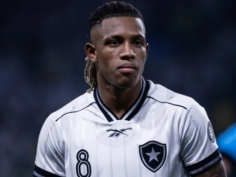 Comentarista pede Danilo como titular do Brasil contra a Croácia