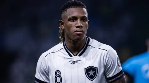 Danilo durante partida contra o Palmeiras no Brasileirão de 2026.