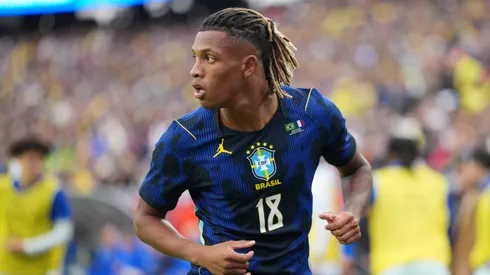 Danilo em jogo da Seleção Brasileira. Foto: Michael Owens/Getty Images