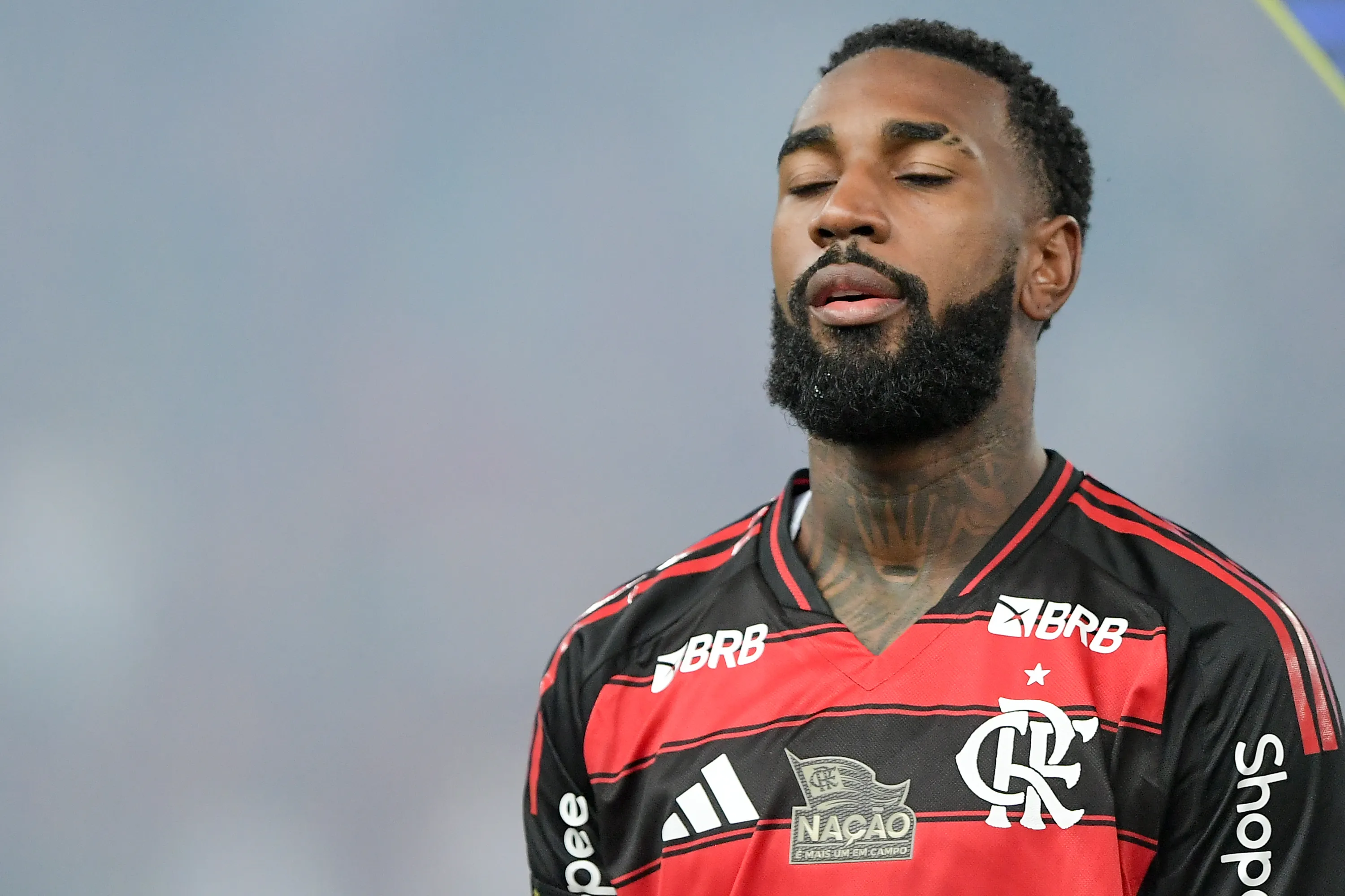 RJ – RIO DE JANEIRO – 10/05/2025 – BRASILEIRO A 2025, FLAMENGO X BAHIA – Gerson jogador do Flamengo durante partida contra o Bahia no estadio Maracana pelo campeonato Brasileiro A 2025. Foto: Thiago Ribeiro/AGIF