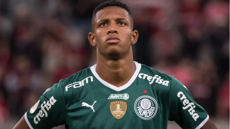 Danilo durante confronto entre Palmeiras e Athletico-PR no Brasileirão de 2022.