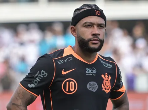 Corinthians quer tratamento de lesão de Depay no Brasil