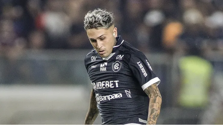 Diego Hernandez jogador do Remo durante partida contra o Mirassol no estádio Mangueirão pelo campeonato Brasileiro A 2026. Foto: Marcos Junior/AGIF