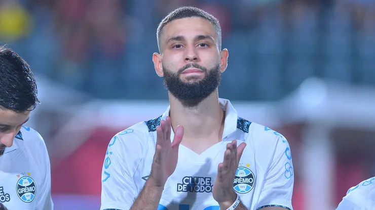 Wagner Leonardo, jogador do Gremio durante partida contra o Vitoria no estadio Barradao pelo campeonato Brasileiro A 2025. Foto: Walmir Cirne/AGIF