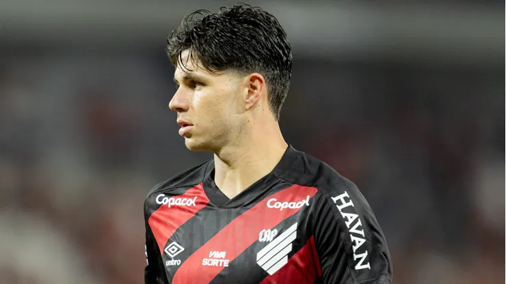 Zapelli durante confronto contra o Corinthians no Brasileirão de 2026.