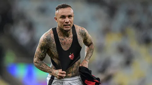 Everton Cebolinha jogador do Flamengo comemora seu gol durante partida contra o Vasco no estadio Maracana pelo campeonato Carioca 2025.
