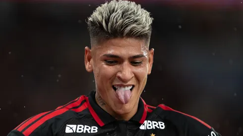 Carrascal retorna ao Flamengo e pode reforçar contra o Bragantino