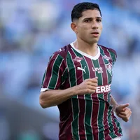 Savarino treina e deve ser opção para enfrentar o Corinthians