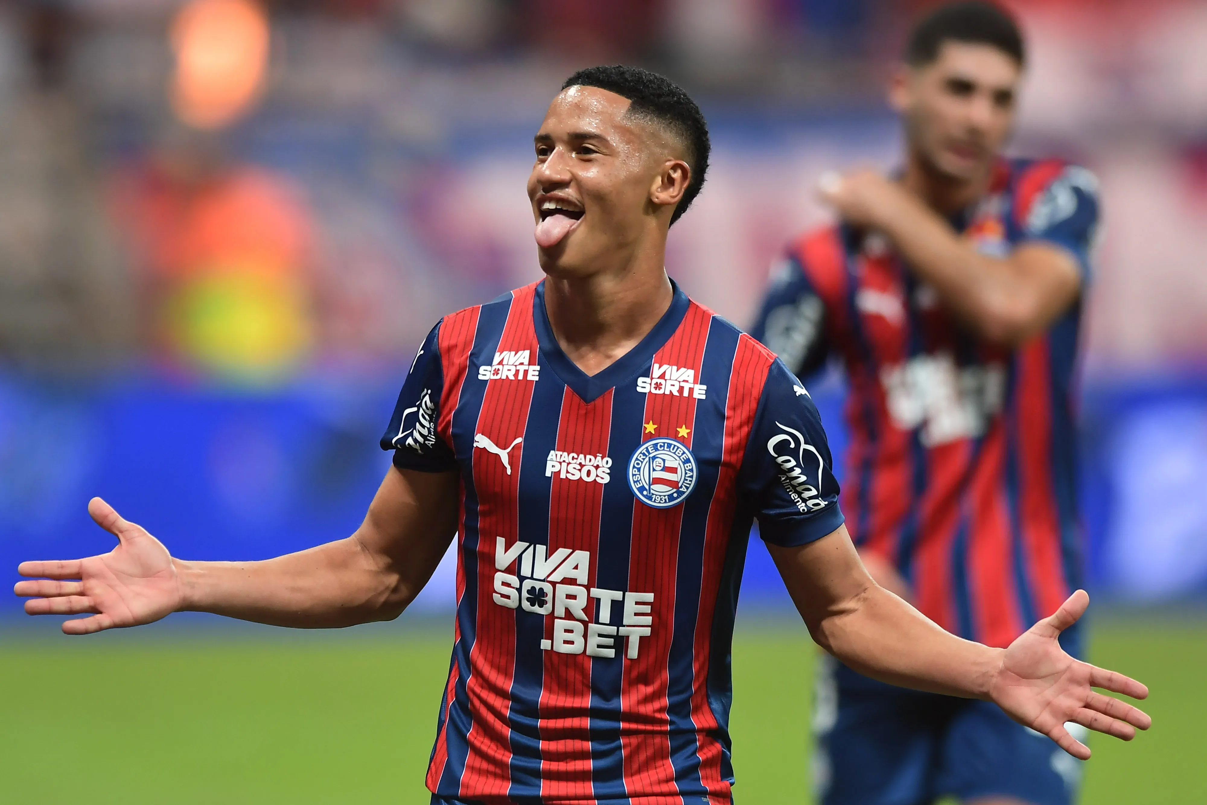 BA – SALVADOR – 06/09/2025 – COPA DO NORDESTE 2025. FINAL, BAHIA X CONFIANCA – Thiaguinho jogador do Bahia comemora seu gol durante partida contra o Confianca no estadio Fonte Nova pelo campeonato Copa Do Nordeste 2025. Foto: Jhony Pinho/AGIF