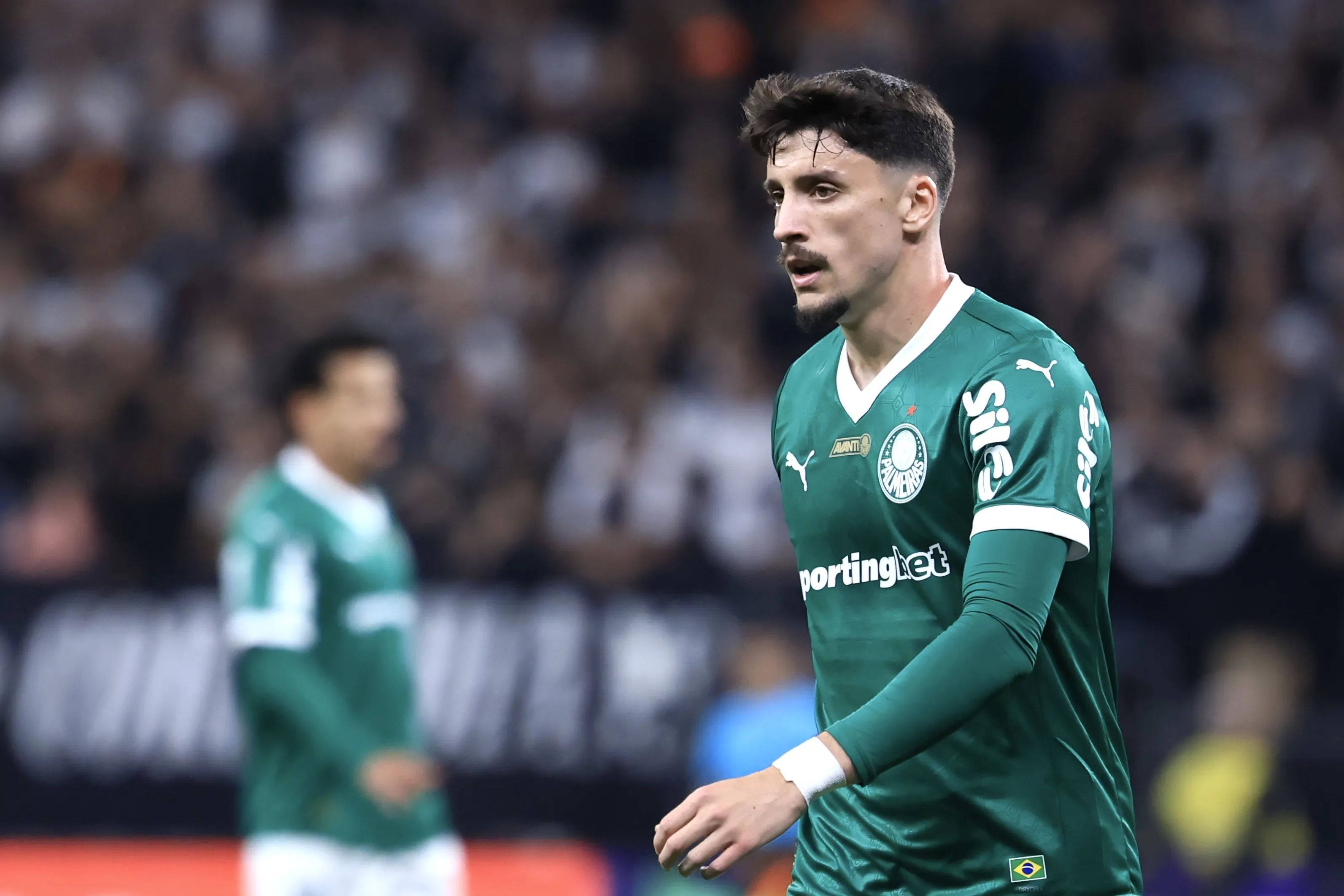 Joaquin Piquerez jogador do Palmeiras durante partida contra o Corinthians no estadio Arena Corinthians pelo campeonato Brasileiro A 2025. Foto: Marcello Zambrana/AGIF