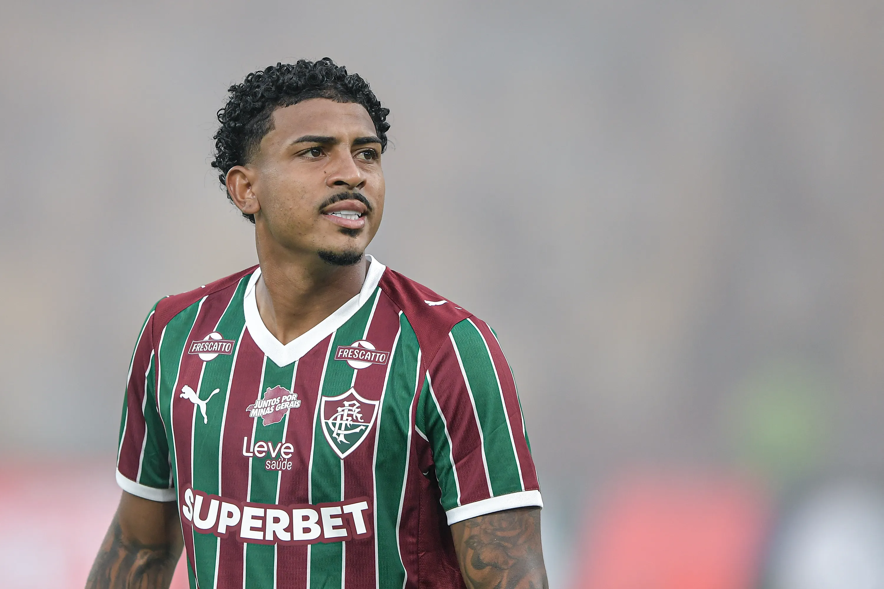 John Kennedy jogador do Fluminense durante partida contra o Vasco no estadio Maracana pelo campeonato Carioca 2026. Foto: Thiago Ribeiro/AGIF