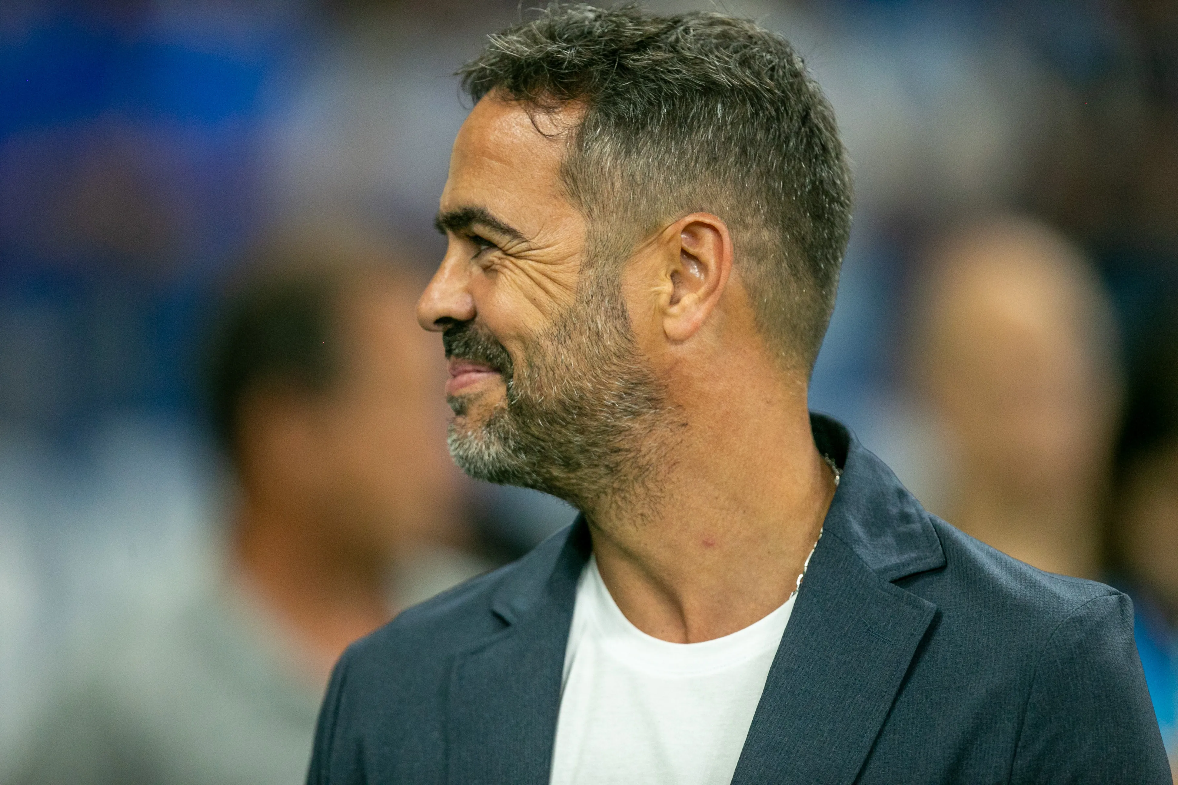 Arthur Jorge tecnico do Cruzeiro durante partida contra o Vitoria no estadio Mineirao pelo campeonato Brasileiro A 2026. Foto: Fernando Moreno/AGIF
