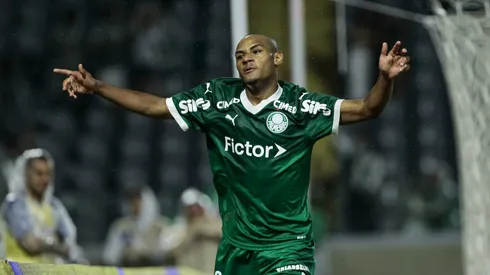 SP - BARUERI - 08/01/2026 - COPA SAO PAULO JUNIOR 2026, PALMEIRAS X BATALHAO - Eduardo Conceicao jogador do Palmeiras comemora seu gol durante partida contra o Batalhao no estadio Arena Barueri pelo campeonato Copa Sao Paulo Junior 2026. Foto: Marco Miatelo/AGIF