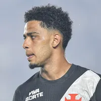 Brenner vira preocupação no Vasco após sentir o joelho