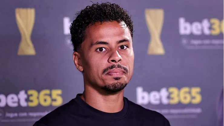 Allan foi expulso em Fluminense x Corinthians.