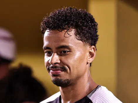 Allan se manifesta após expulsão e assume falha no Corinthians