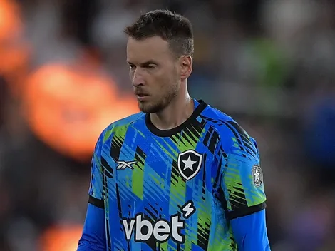 Botafogo reintegra Neto ao elenco após pedido de Franclim Carvalho
