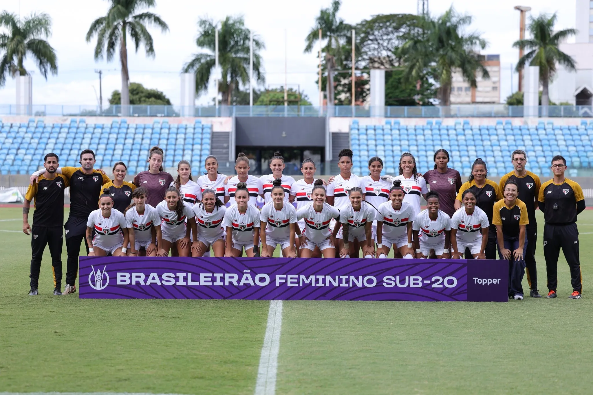 Jogadoras do São Paulo que enfrentaram o Aliança-GO pelo Brasileirão Feminino Sub-20 – Foto: Redes Sociais/Roberta Foschiera