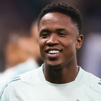 Sinisterra se aproxima de retorno aos treinos no Cruzeiro