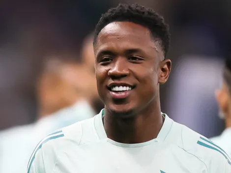 Sinisterra se aproxima de retorno aos treinos no Cruzeiro