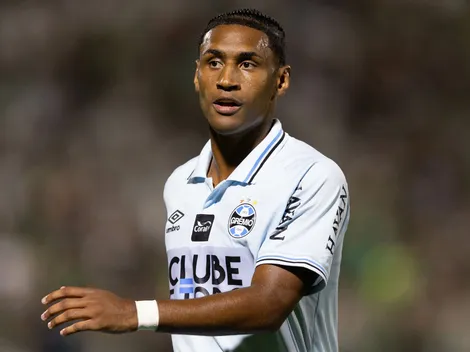 Tetê é alvo de críticas no Grêmio