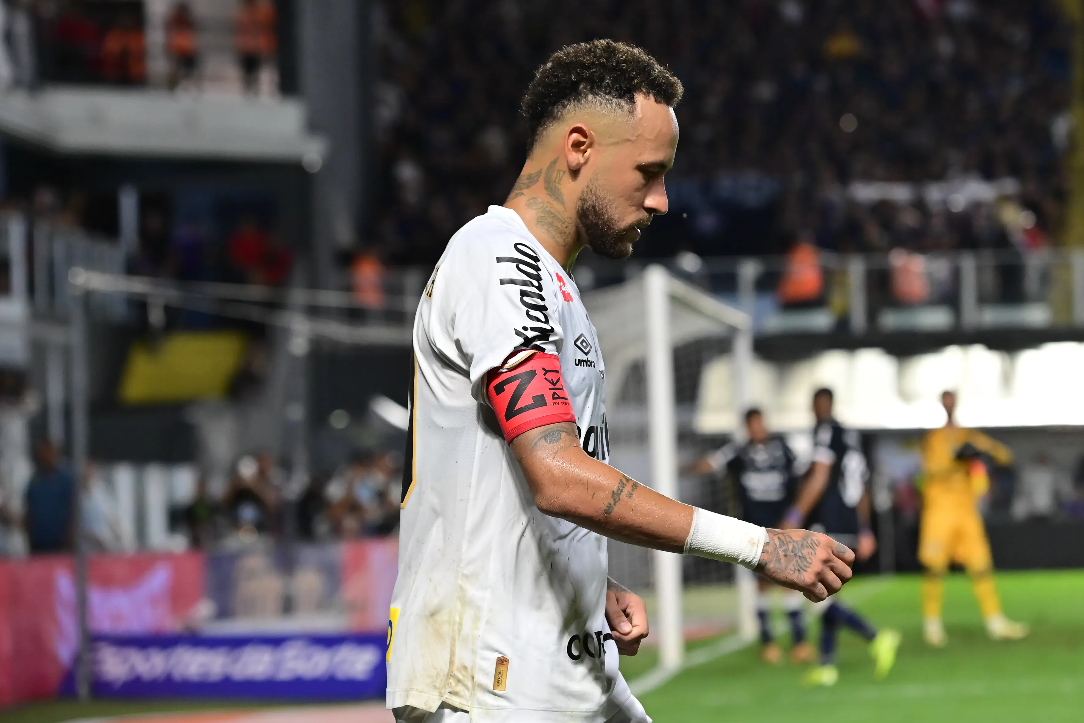 Neymar jogou muito contra o Remo – Foto: Jota Erre/AGIF.