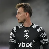 Desentendimento com Textor foi o motivo de Neto ter sido afastado no Botafogo