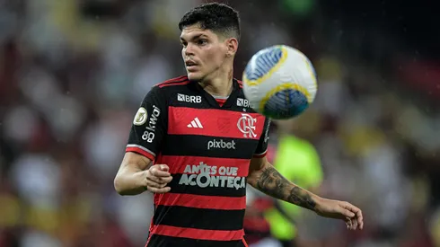 Ayrton Lucas jogador do Flamengo durante partida contra o Athletico-PR no estadio Maracana pelo campeonato Brasileiro A 2024.