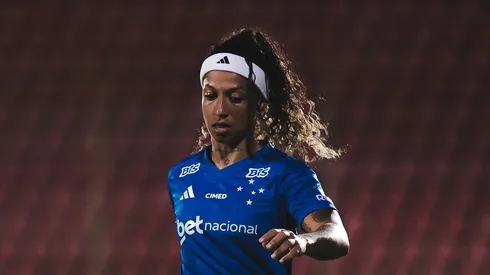 Byanca Brasil pelo Cruzeiro (Foto: Gustavo Martins/ Cruzeiro)