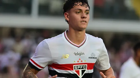 SP - SANTOS - 23/11/2025 - BRASILEIRO A 2025, SAO PAULO X JUVENTUDE - Lucca jogador do Sao Paulo durante partida contra o Juventude no estadio Vila Belmiro pelo campeonato Brasileiro A 2025. Foto: Jota Erre/AGIF