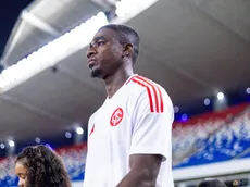 Internacional descarta pagar multa para usar Félix Torres contra o Corinthians