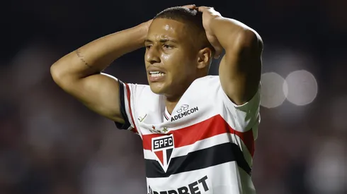 Henrique Carmo durante confronto entre São Paulo e Talleres na Libertadores de 2025.