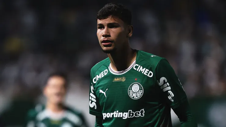 PSG tem interesse em Erick Belé, do Palmeiras
