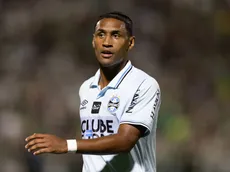 Tetê quer atuar como meia central no Grêmio