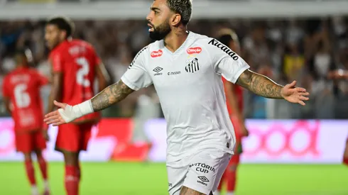 Gabigol jogador do Santos comemora seu gol durante partida contra o Velo Clube no estadio Vila Belmiro pelo campeonato Paulista 2026. Foto: Jota Erre/AGIF