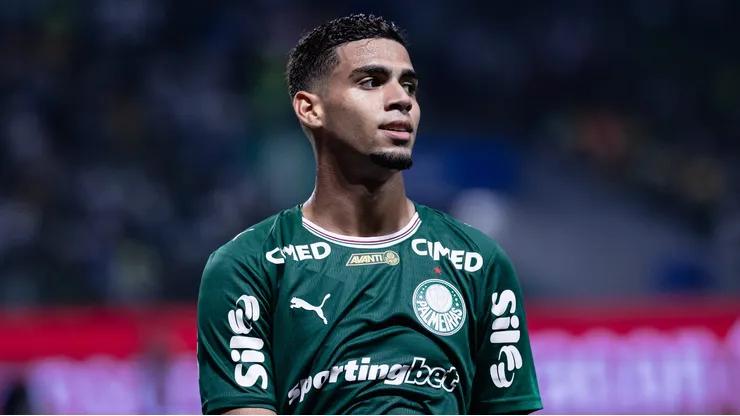 Arthur jogador do Palmeiras durante partida contra o Botafogo no estadio Arena Allianz Parque pelo campeonato Brasileiro A 2026. Foto: Ettore Chiereguini/AGIF