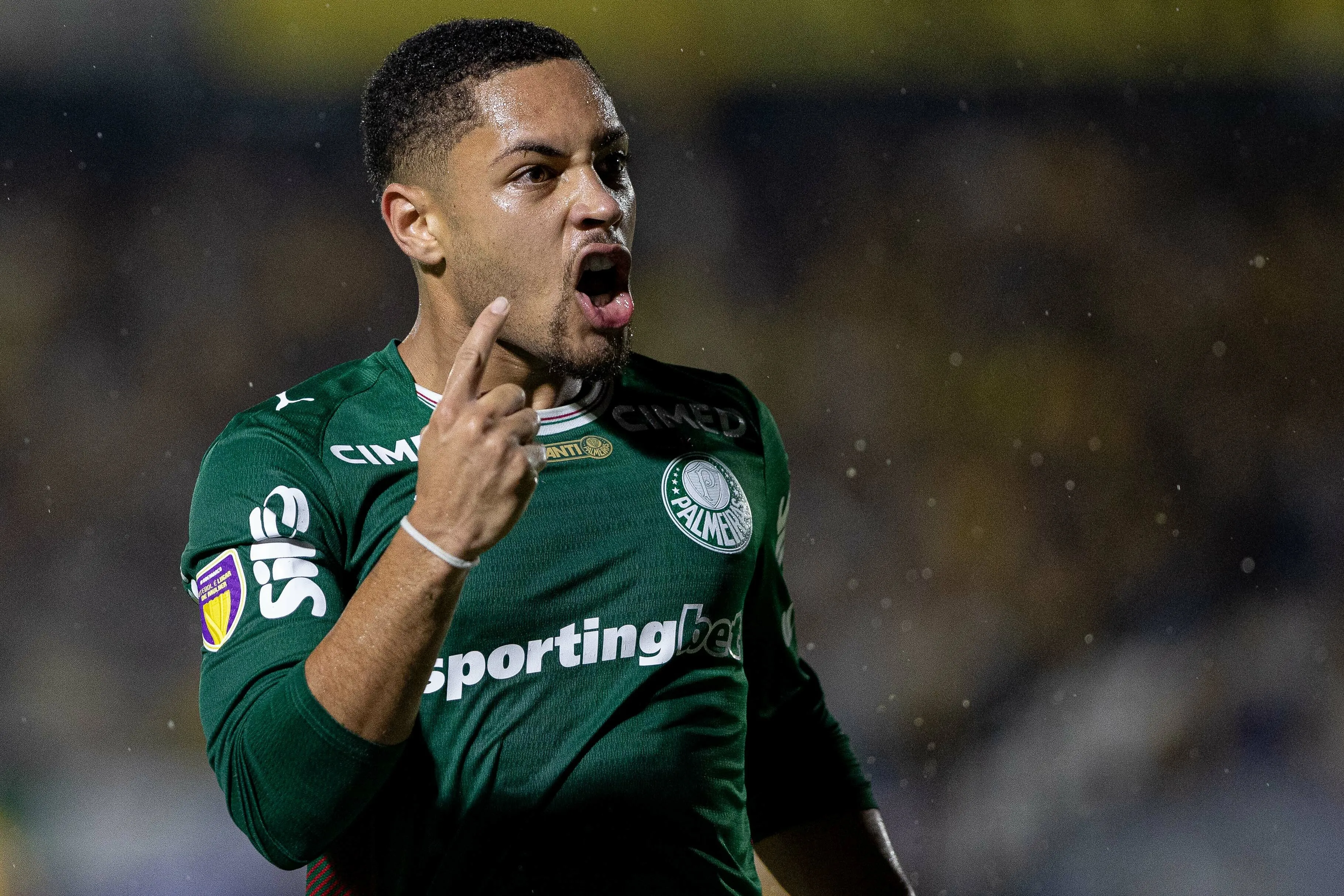 VITOR ROQUE jogador do Palmeiras comemora seu gol durante partida contra o Novorizontino no estadio Jorge Ismael de Biasi pelo campeonato Paulista 2026. Foto: Joisel Amaral/AGIF
