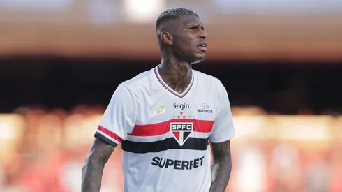 Arboleda jogador do Sao Paulo durante partida contra o Palmeiras no estadio Morumbi pelo campeonato Brasileiro A 2025. Foto: Ettore Chiereguini/AGIF