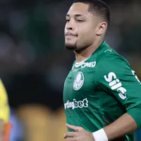 Vitor Roque viaja, mas está fora de Bahia x Palmeiras