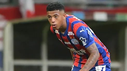 Kauê Furquim durante confronto entre Bahia e Flamengo no Campeonato Brasileiro de 2025.