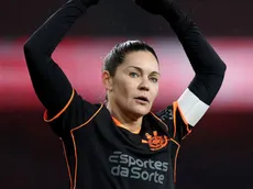 Gabi Zanotti se torna a jogadora com mais jogos na história do Corinthians